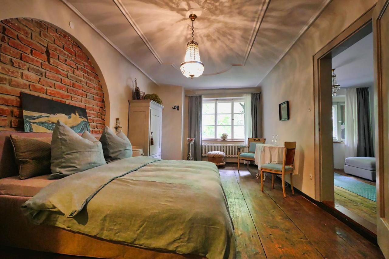 Pension Chapeau Ландсберг-на-Лехе Экстерьер фото